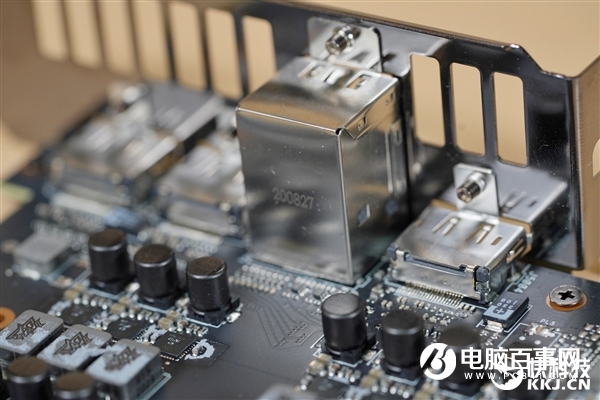 軍工用料硬派風 華碩TUF RTX 3070 GAMING圖賞