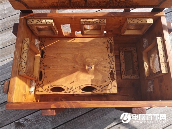 惠勒·勞森定制版鏢客機(jī)箱