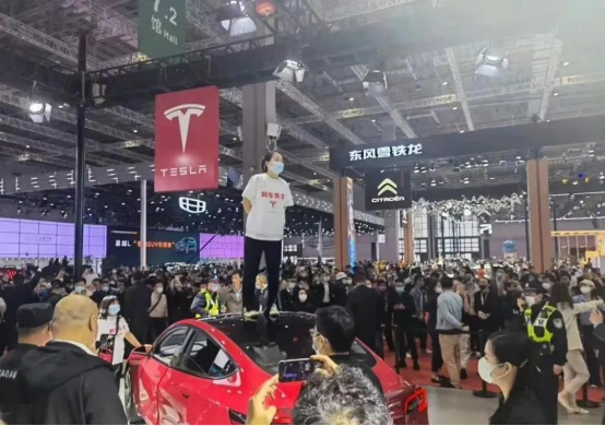 劍指特斯拉？360計劃推出行車黑匣子，可記錄駕駛狀態(tài)