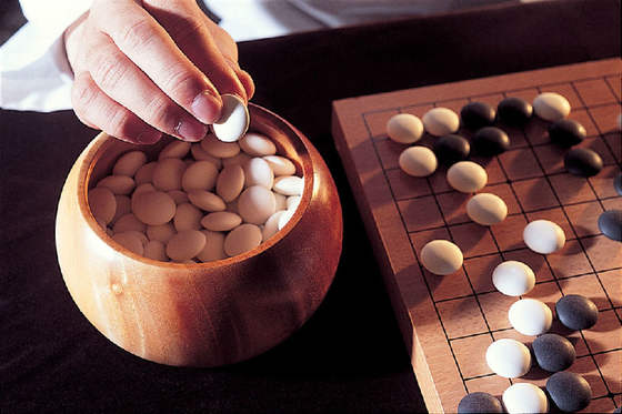 神秘掃地僧橫掃圍棋國手，誰是幕后主使？