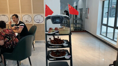 智慧防疫，普渡機(jī)器人為疫情防控保駕護(hù)航