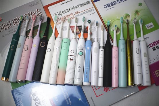 電動(dòng)牙刷品牌推薦：親測(cè)19款后總結(jié)四大挑選技巧！