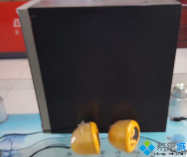 音箱插電腦哪個孔 電腦怎樣連接音響
