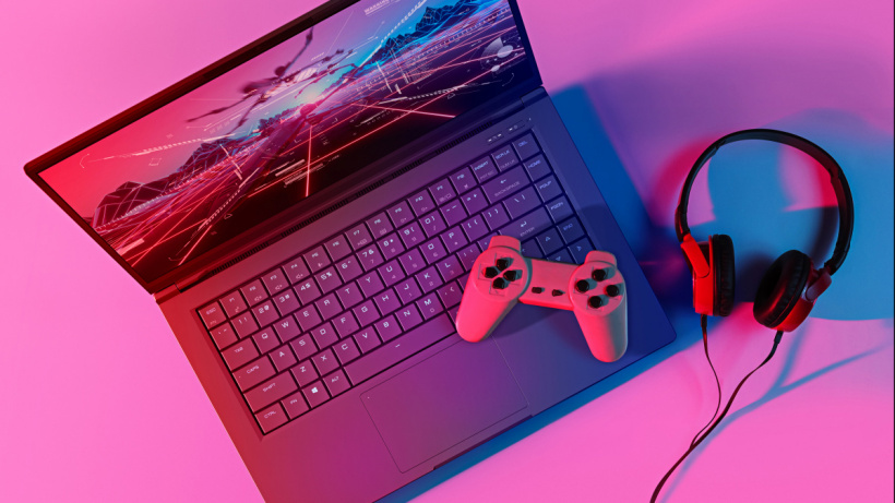 英特爾推出公版 NUC X15 游戲本：i7-11800H、RTX 3070、240 Hz 屏、HDMI 2.1