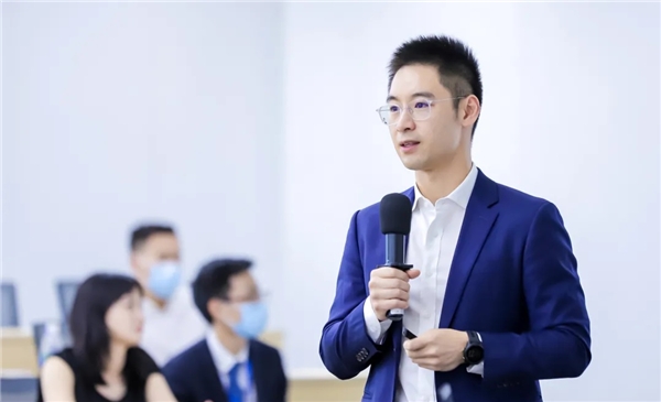 后疫情時代需要哪些技能升級職場競爭力?專訪Emeritus中國CEO熊尚文