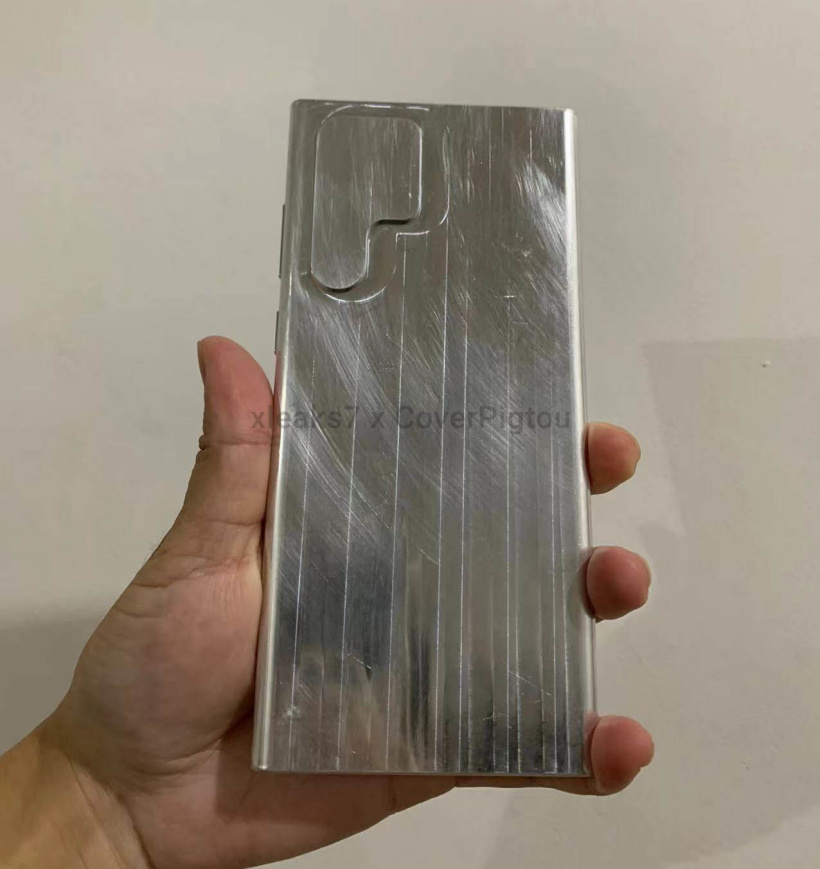 消息稱三星已開(kāi)始生產(chǎn) Galaxy S22 系列的零部件，以避免缺芯導(dǎo)致延遲發(fā)布