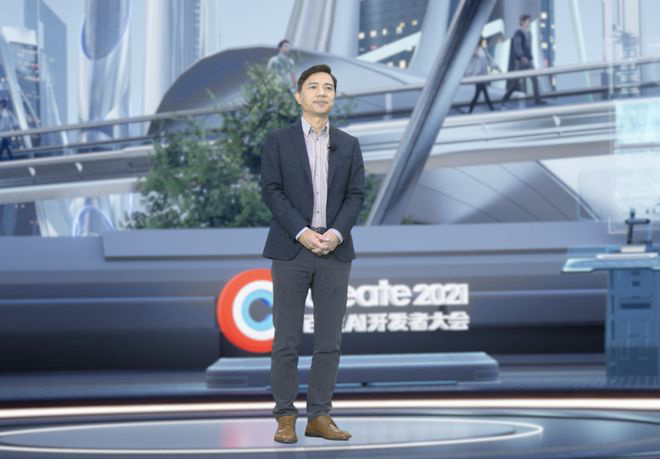 百度首次在“元宇宙”希壤開會，李彥宏：明年發(fā)布首款汽車機器人，智能交通將在 10 年內(nèi)解決擁堵問題
