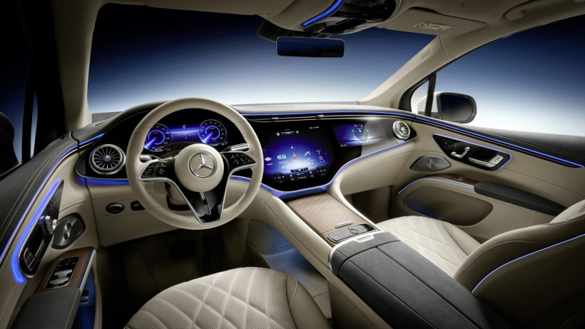 梅賽德斯-奔馳公布 EQS SUV 官圖，計劃于 4 月 19 日發(fā)布
